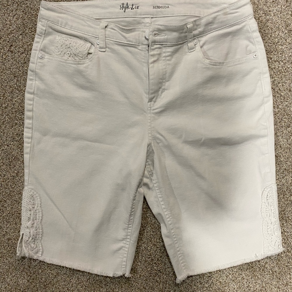 Style & Co white Bermuda shorts